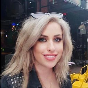 Meet your Posher, Natalie